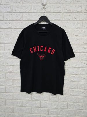 "New Era NBA Chicago Bulls Script Oversized T-Shirt".
